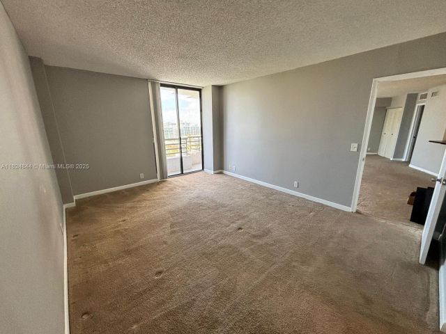 Apartment for rent  Unit #1915 - photo 6181666