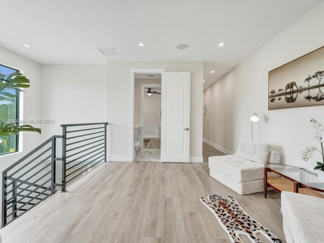 Home for sale at 1101 NE 16th Ter 1 - photo 6180656