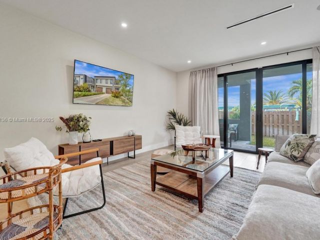 Home for sale at 1101 NE 16th Ter 1 - photo 6180665