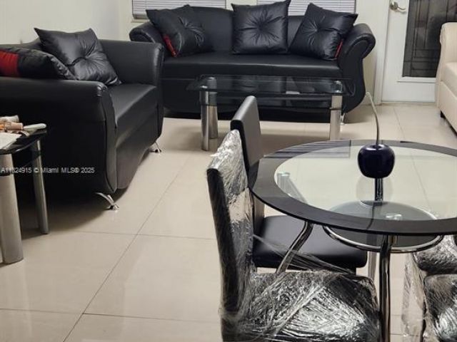 Home for sale at 1607 Moffett St - photo 6182433