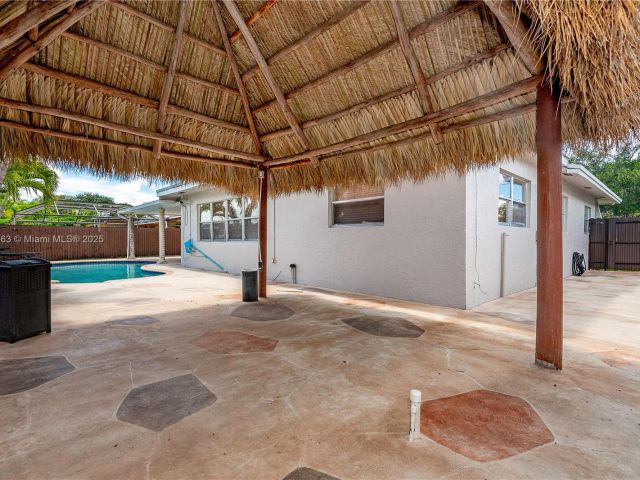 Home for sale at 11700 Sheridan St - photo 6204414