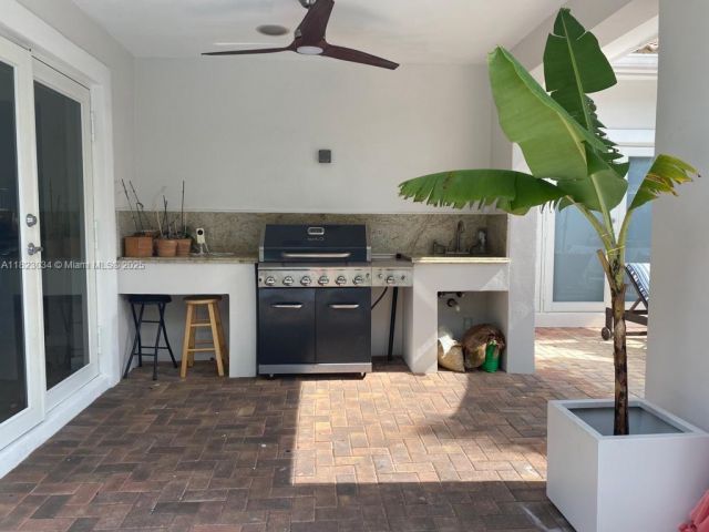 Home for sale at 900 Diplomat Pkwy - photo 6182773