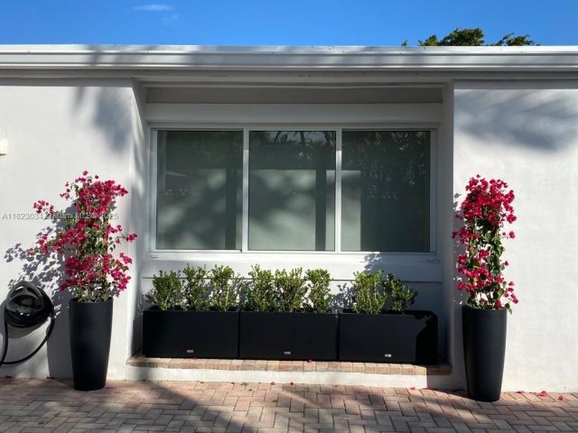 Home for sale at 900 Diplomat Pkwy - photo 6182774