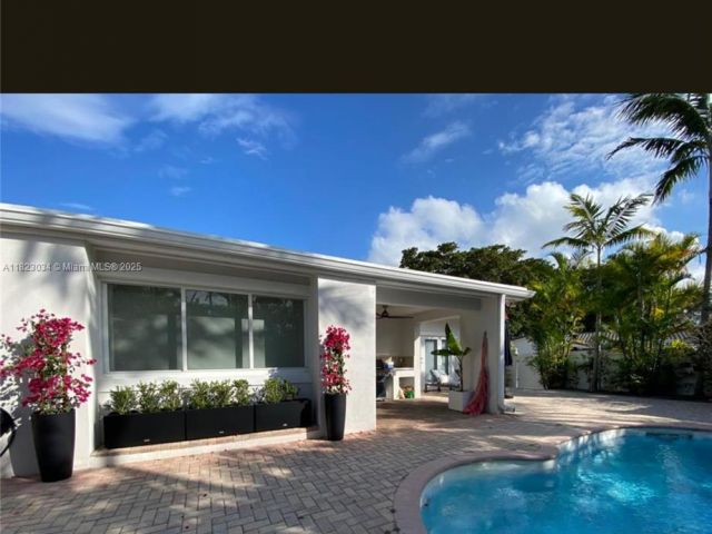 Home for sale at 900 Diplomat Pkwy - photo 6182775