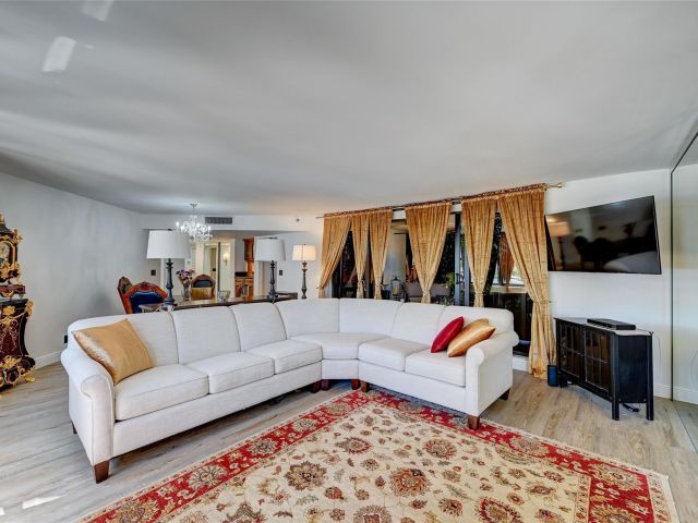 Apartment for sale  Unit #101 - photo 6188878