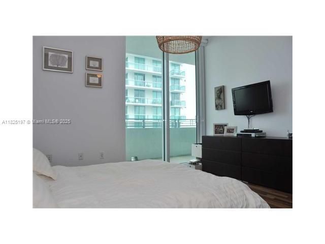 Apartment for rent  Unit #906 - photo 6182789