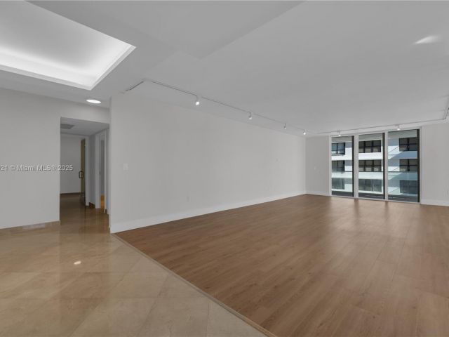 Apartment for sale  Unit #16Y - photo 6196369