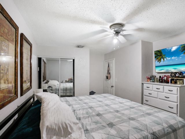 Home for sale at 1395 SW 46 Th Avenue - photo 6184434