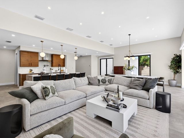 Home for sale at 1807 NE 18th Street - photo 6250005