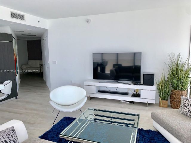 Apartment for sale  Unit #2706 - photo 6184741