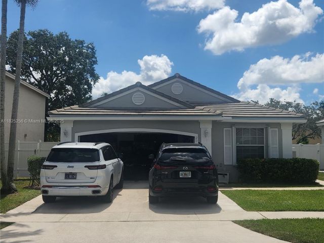 Home for sale at 2017 NW 182nd Ave - photo 6206745