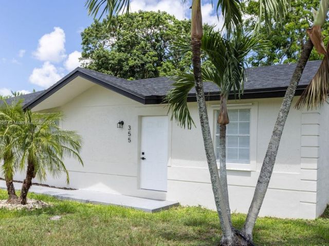 Home for sale at 355 SW 17th Ave - photo 6183139