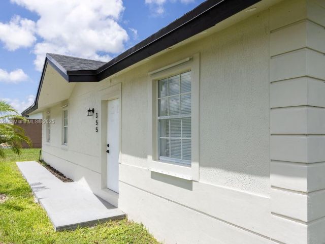 Home for sale at 355 SW 17th Ave - photo 6183140