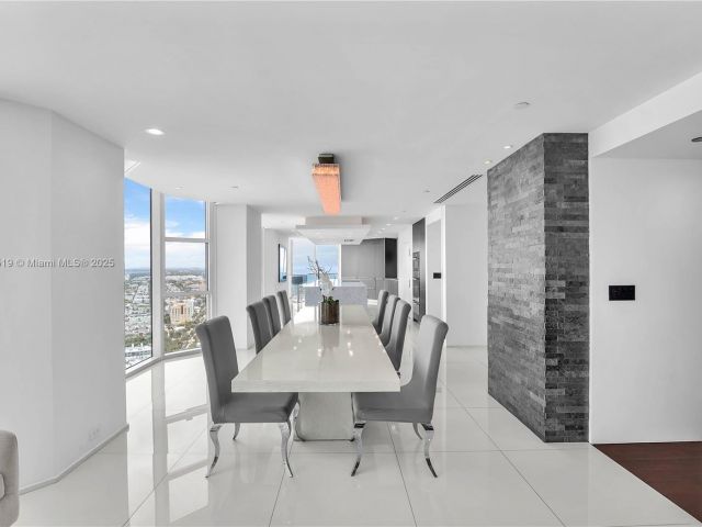 Apartment for sale  Unit #3405 - photo 6205069