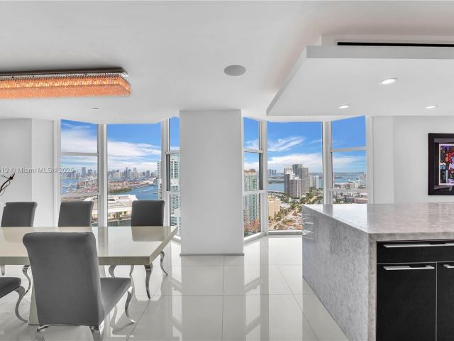 Apartment for sale  Unit #3405 - photo 6205071