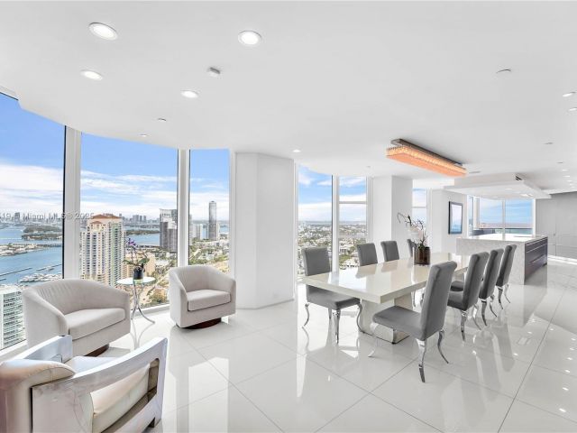 Apartment for sale  Unit #3405 - photo 6205072