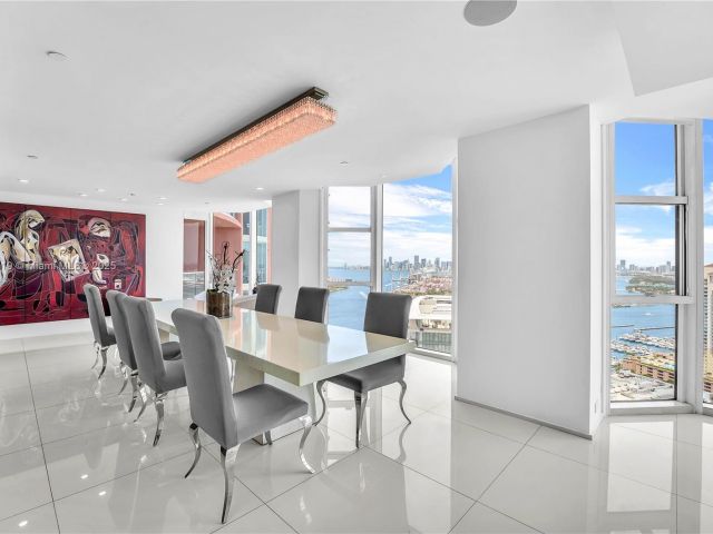 Apartment for sale  Unit #3405 - photo 6205073