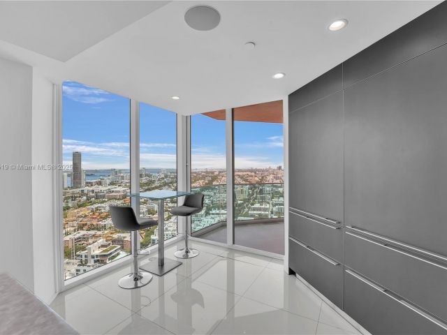 Apartment for sale  Unit #3405 - photo 6205075