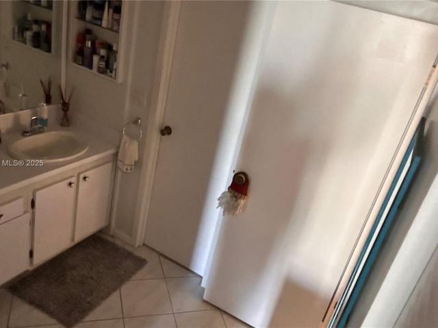 Apartment for sale  Unit #1030 - photo 6185442