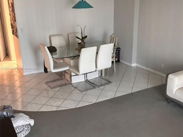 Apartment for sale  Unit #1030 - photo 6185450