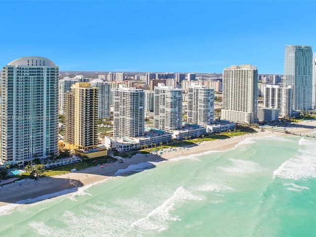 Apartment for sale  Unit #902 - photo 6185739