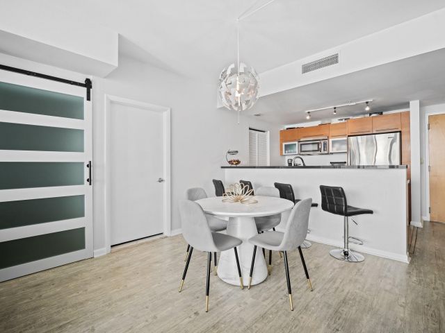 Apartment for sale  Unit #2210 - photo 6185520