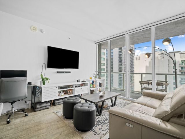 Apartment for sale  Unit #2210 - photo 6185529