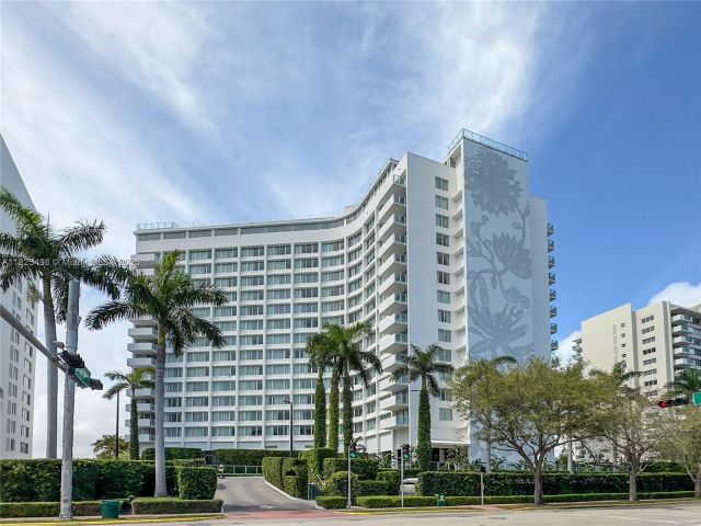 condo for sale in Miami Beach - 1100 West Ave 506 - MondialRealty