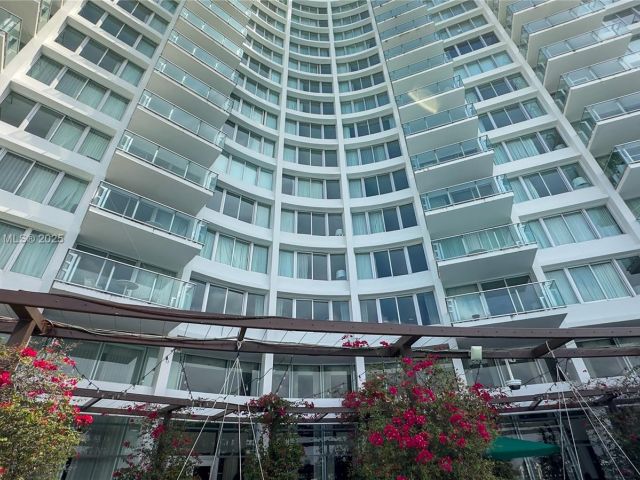 condo for sale in Miami Beach - 1100 West Ave 506 - MondialRealty