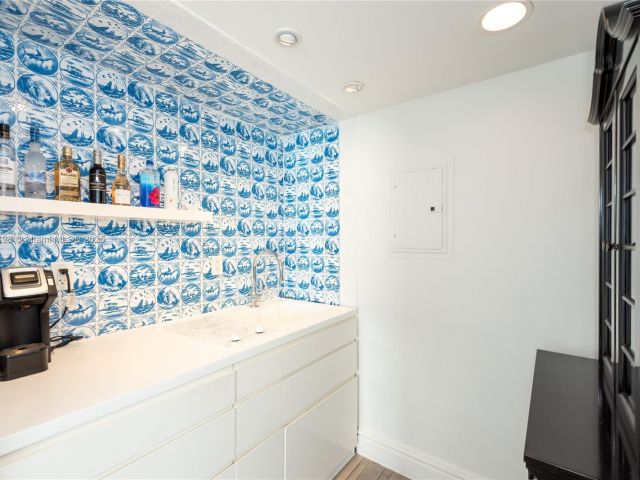 condo for sale in Miami Beach - 1100 West Ave 506 - MondialRealty
