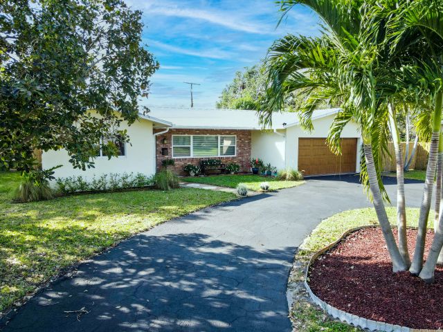 Home for sale at 550 NE 5th Street - photo 6249500