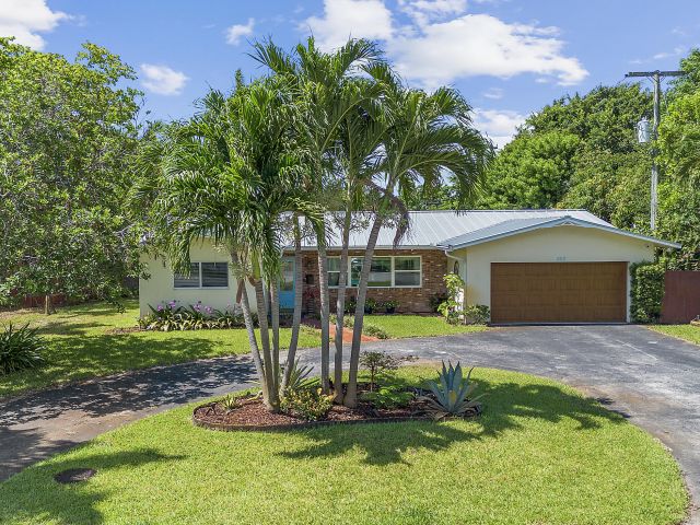 Home for sale at 550 NE 5th Street - photo 6249501