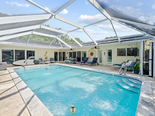 Home for sale at 550 NE 5th Street - photo 6249505