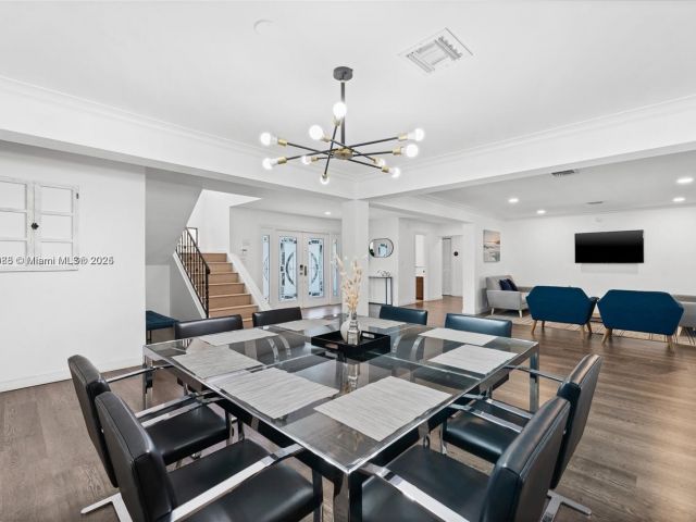 Home for sale at 413 Holiday - photo 6184685