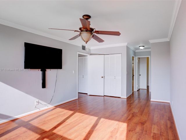 Apartment for sale  Unit #405 - photo 6193410