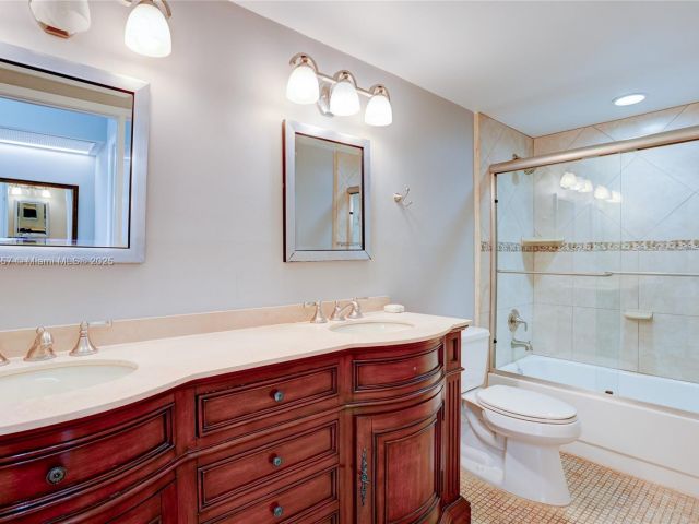 Apartment for sale  Unit #405 - photo 6193412