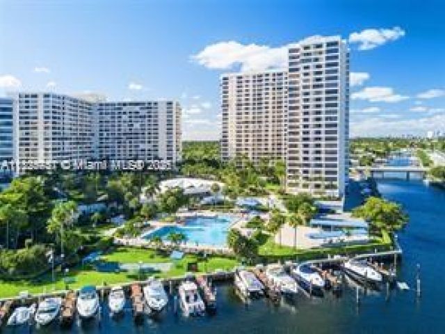 Apartment for sale  Unit #405 - photo 7443165