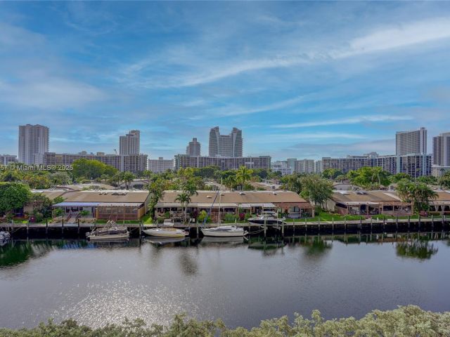 Apartment for sale  Unit #405 - photo 7443168