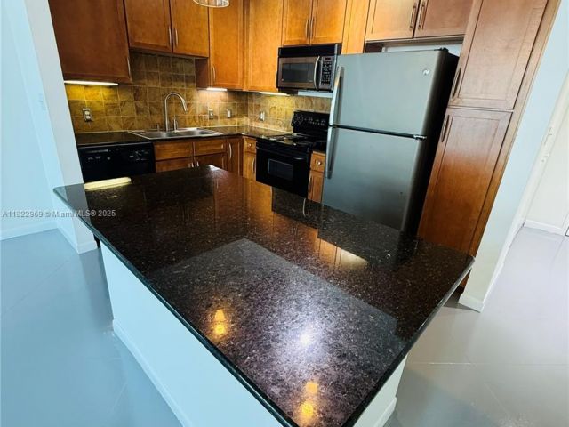 Apartment for sale  Unit #2402 - photo 6185662