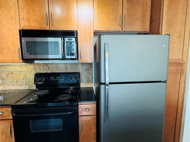 Apartment for sale  Unit #2402 - photo 6185663