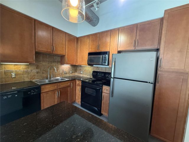 Apartment for sale  Unit #2402 - photo 6185665