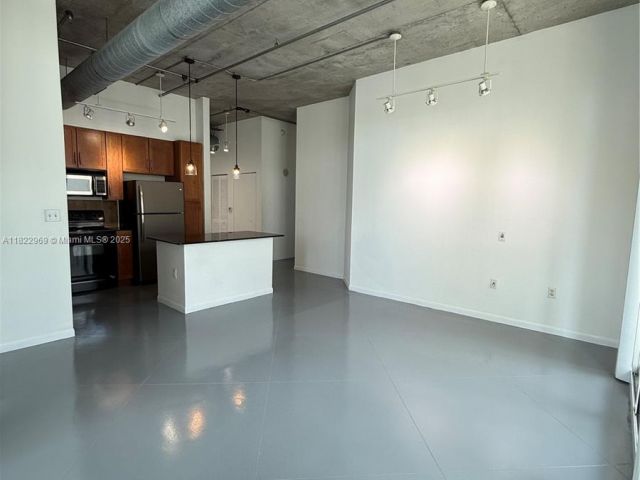 Apartment for sale  Unit #2402 - photo 6185666