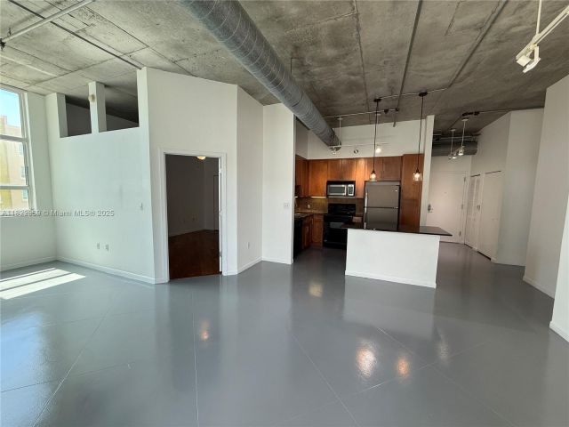 Apartment for sale  Unit #2402 - photo 6185671