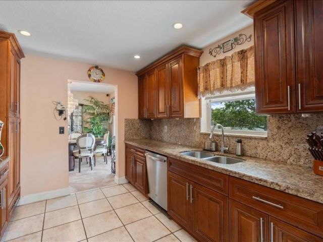 Home for sale at 961 SW 98th Ave - photo 6211558