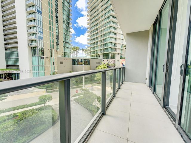 Apartment for rent  Unit #205 - photo 6188680