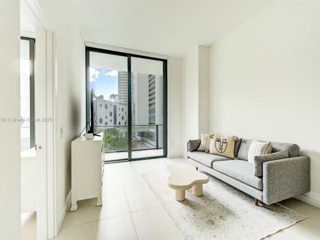 Apartment for rent  Unit #205 - photo 6188682