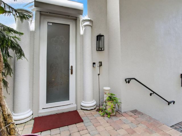 Home for sale at 1754 Bay Dr 1754 - photo 6187336