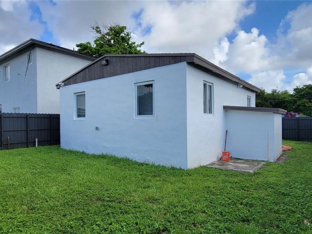 Home for rent at 1520 NW 69th St - photo 6208793