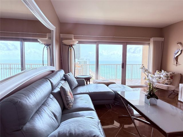 Apartment for sale  Unit #PHH - photo 6189120