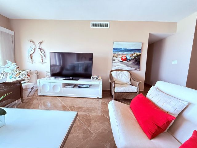 Apartment for sale  Unit #PHH - photo 6189122